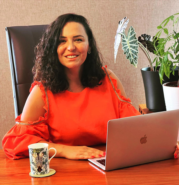 Dr.Ebru Sen 