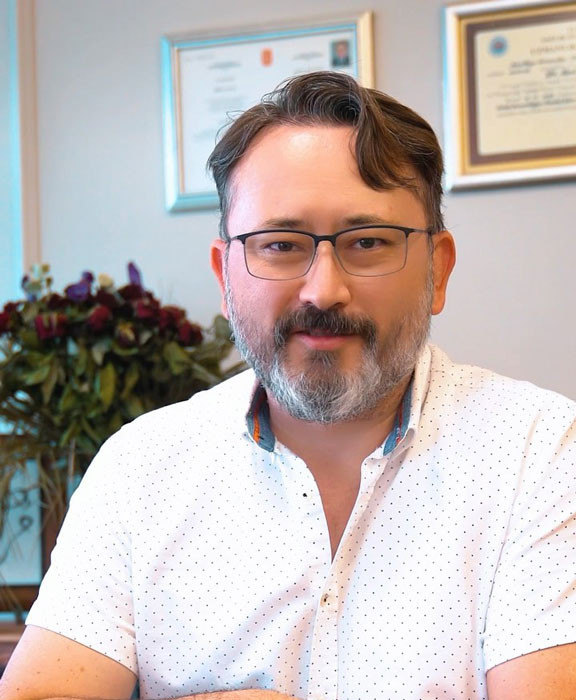 Dr.Mesut Kaya 