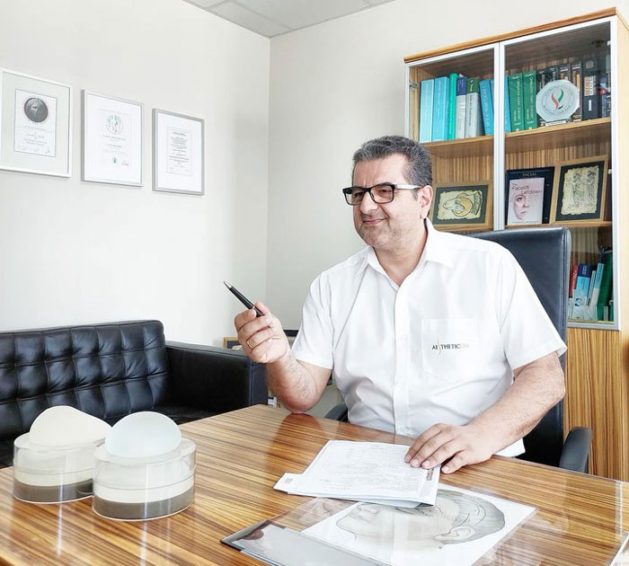 Dr.Afschin Ghofrani 