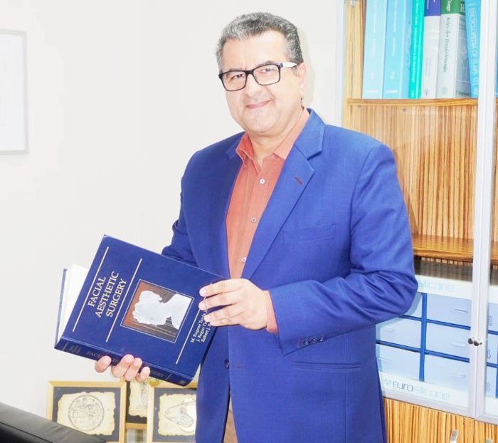 Dr.Afschin Ghofrani 